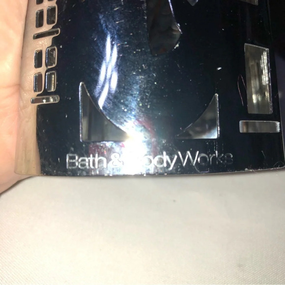 5/$25
Bath & Body Works Soap Sleeve Cover Winter Snowman Trees Houses - Picture 2 of 5